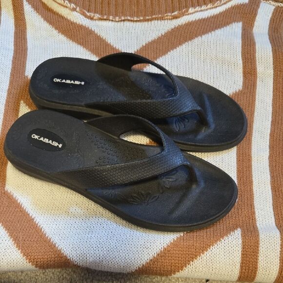 Okabashi Classic Black Sandals Size Medium (6.5-7.5) - Picture 1 of 4